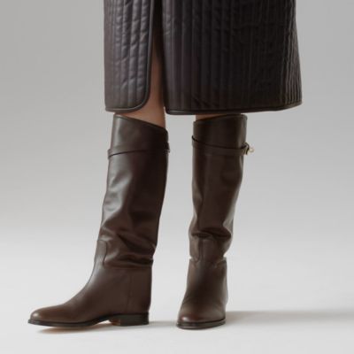 252188Z KM_worn_2-AVS